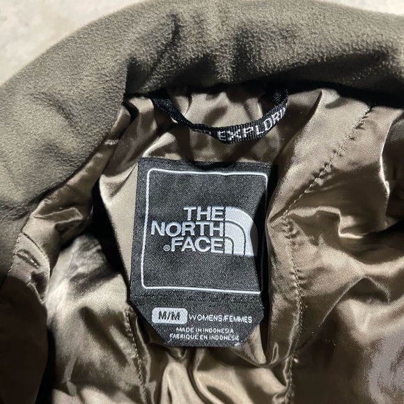 Womens North face jacket - Picture 2 of 2